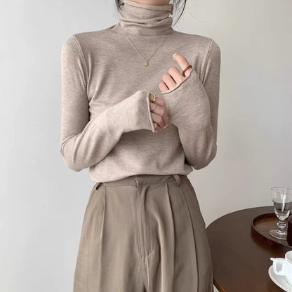 Elegant Turtleneck Knit Pullover