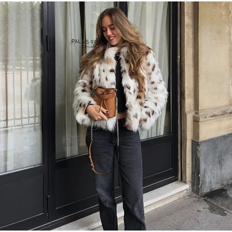 Autumn Winter Leopard Faux Fur Jacket Coat Women Short Plush Stand Collar Panelled Jacket Female Warm Stylish Outerwears Lady