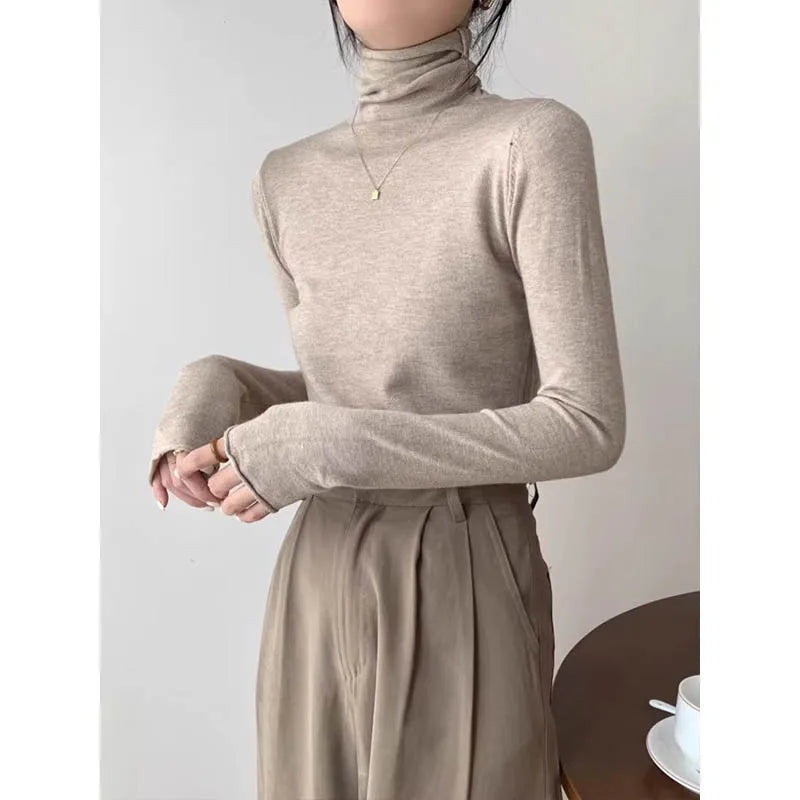 Elegant Turtleneck Knit Pullover