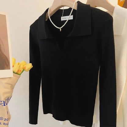 Vintage-Inspired Knit Pullover with Turn-Down Collar