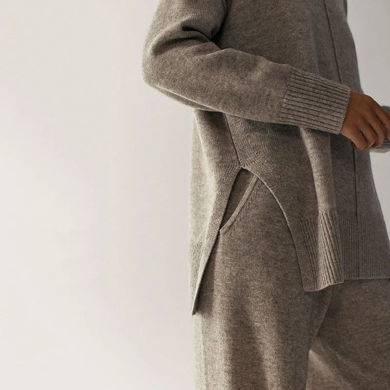 Elegant Wool-Blend Two-Piece Knitted Set