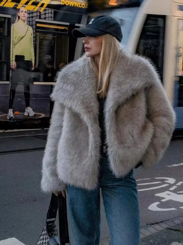 Elegant Faux Fur Loose-Fit Lapel Coat