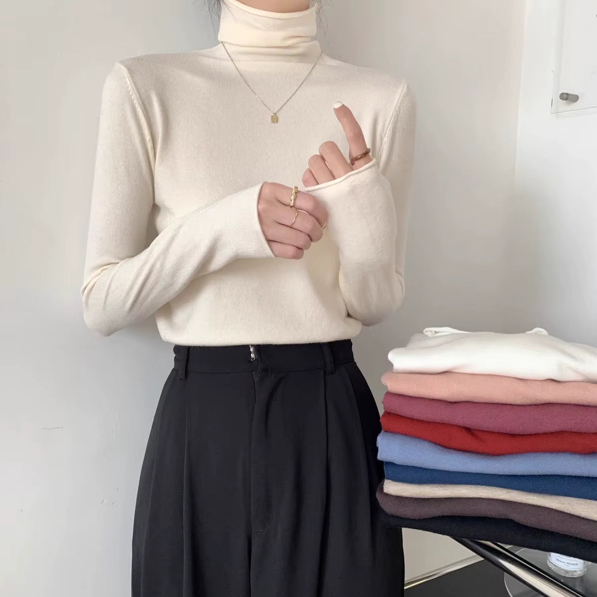 Elegant Turtleneck Knit Pullover