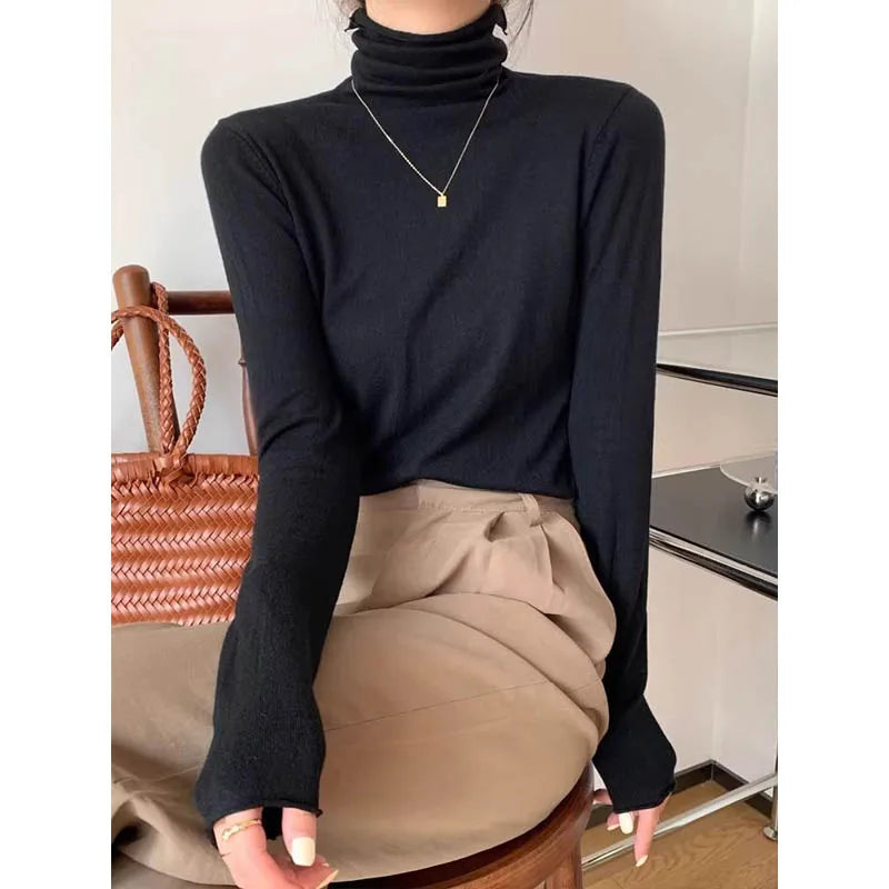 Elegant Turtleneck Knit Pullover